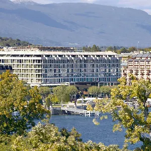 Отель Fairmont Grand